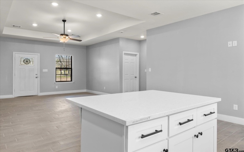 201 S Quille, Mt Pleasant, TX 75455, 4 Habitaciones Habitaciones , ,2 BañosBaños,Residential,En Venta,201 S Quille,0,24014298