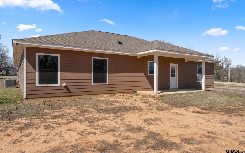 201 S Quille, Mt Pleasant, TX 75455, 4 Habitaciones Habitaciones , ,2 BañosBaños,Residential,En Venta,201 S Quille,0,24014298