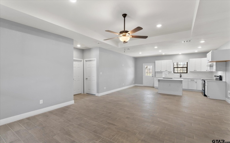 201 S Quille, Mt Pleasant, TX 75455, 4 Habitaciones Habitaciones , ,2 BañosBaños,Residential,En Venta,201 S Quille,0,24014298