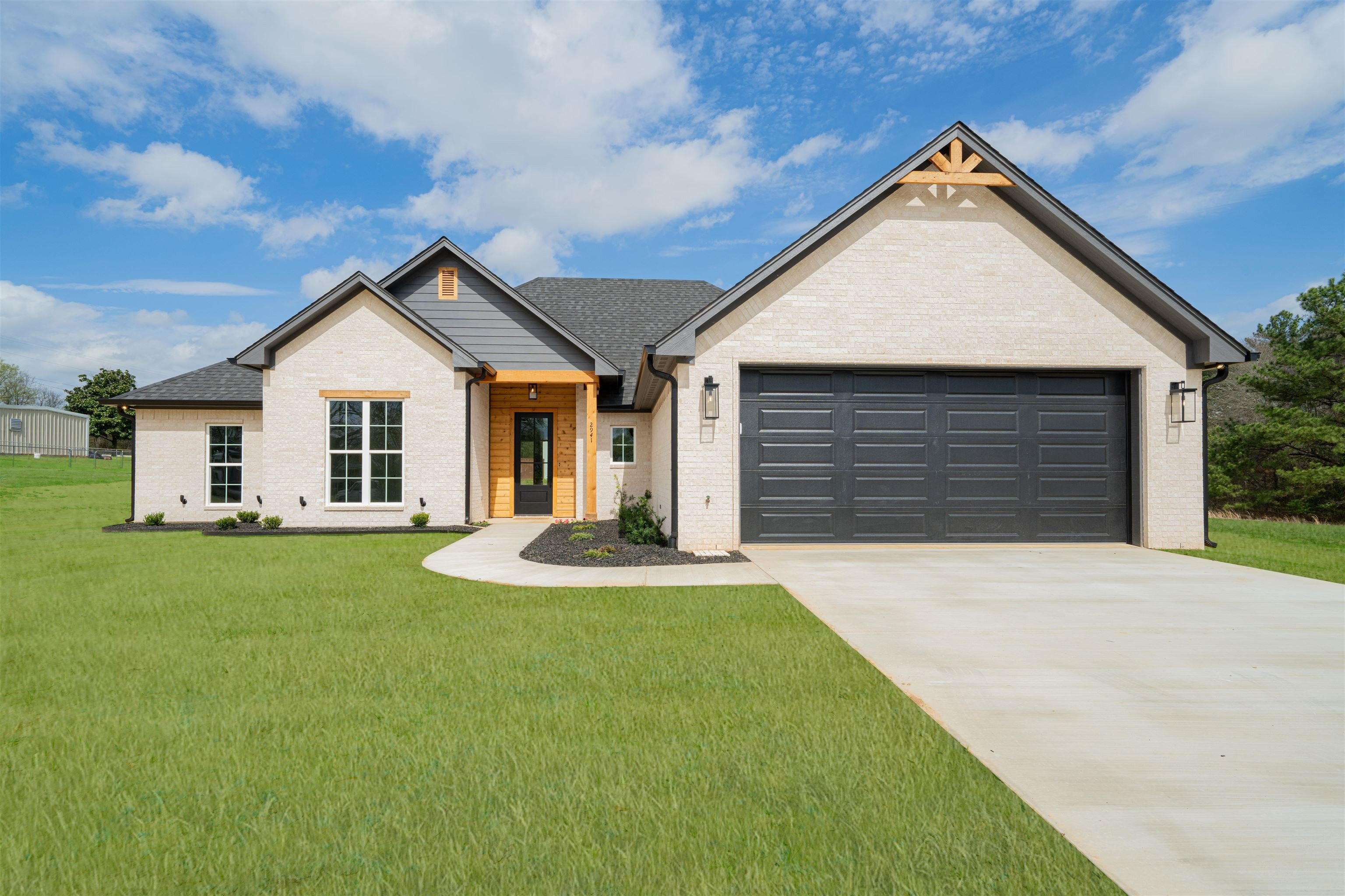 2941 E Carrie Ln, Longview, TX 75605, 4 Bedrooms Bedrooms, ,2 BathroomsBathrooms,Residential,For Sale,2941 E Carrie Ln,0,20261696