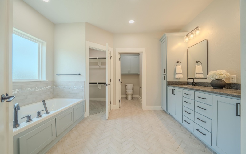 2941 E Carrie Ln, Longview, TX 75605, 4 Bedrooms Bedrooms, ,2 BathroomsBathrooms,Residential,For Sale,2941 E Carrie Ln,0,20261696