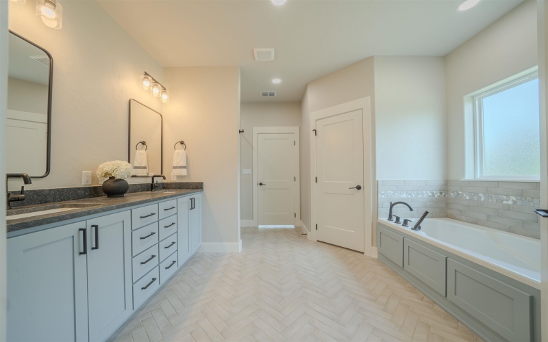 2941 E Carrie Ln, Longview, TX 75605, 4 Bedrooms Bedrooms, ,2 BathroomsBathrooms,Residential,For Sale,2941 E Carrie Ln,0,20261696