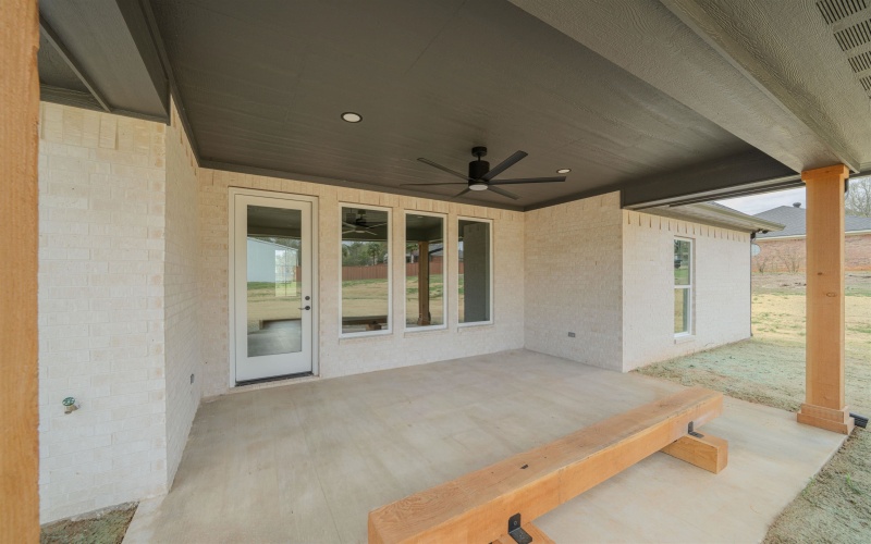 2941 E Carrie Ln, Longview, TX 75605, 4 Bedrooms Bedrooms, ,2 BathroomsBathrooms,Residential,For Sale,2941 E Carrie Ln,0,20261696