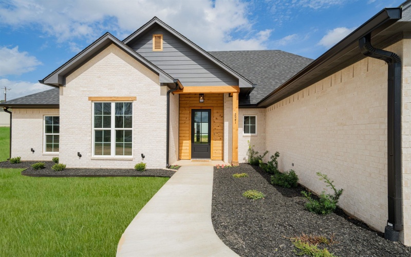 2941 E Carrie Ln, Longview, TX 75605, 4 Bedrooms Bedrooms, ,2 BathroomsBathrooms,Residential,For Sale,2941 E Carrie Ln,0,20261696