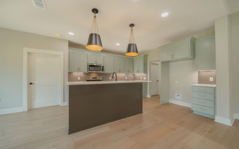 2941 E Carrie Ln, Longview, TX 75605, 4 Bedrooms Bedrooms, ,2 BathroomsBathrooms,Residential,For Sale,2941 E Carrie Ln,0,20261696