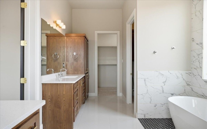 309 Maple Street, New Home, TX 79381, 4 Bedrooms Bedrooms, ,5 BathroomsBathrooms,Residential,For Sale,309 Maple Street,0,202603079