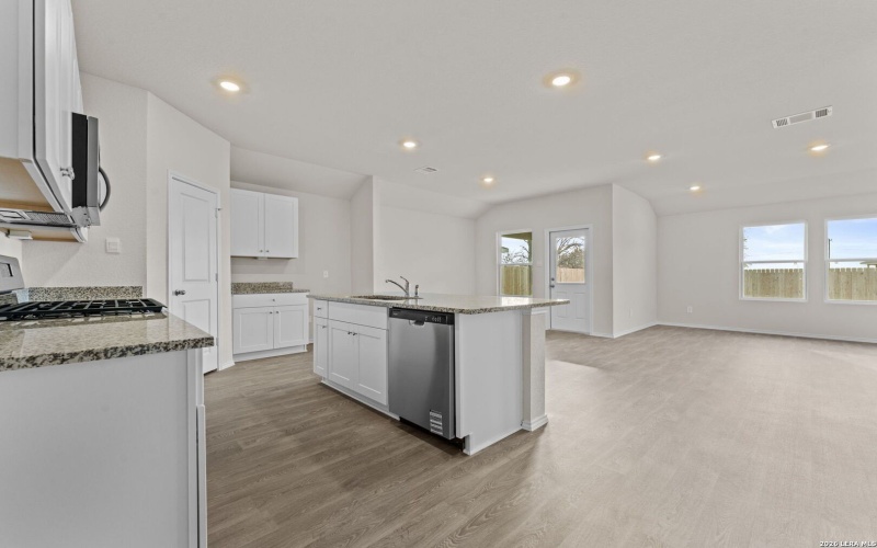 3112 Palm Springs, Seguin, TX 78155, 4 Bedrooms Bedrooms, ,2 BathroomsBathrooms,Residential,For Sale,3112 Palm Springs,0,1944334