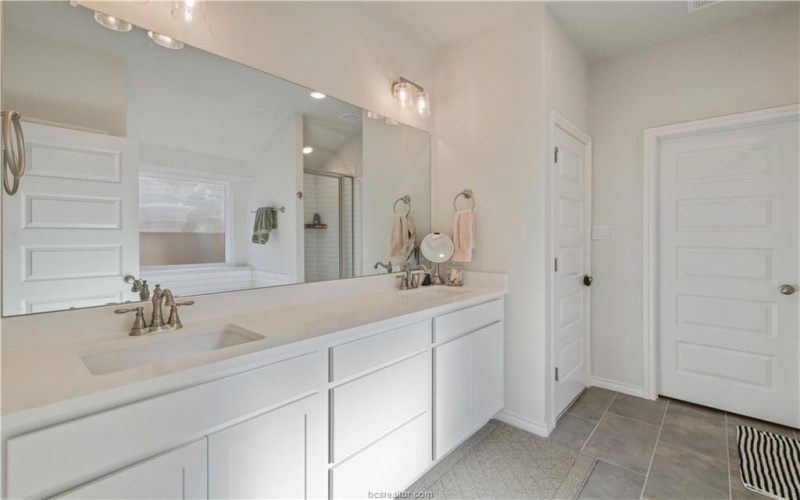 5951 Eldora Drive, College Station, TX 77845, 3 Bedrooms Bedrooms, ,2 BathroomsBathrooms,Residential,For Sale,5951 Eldora Drive,0,26002971