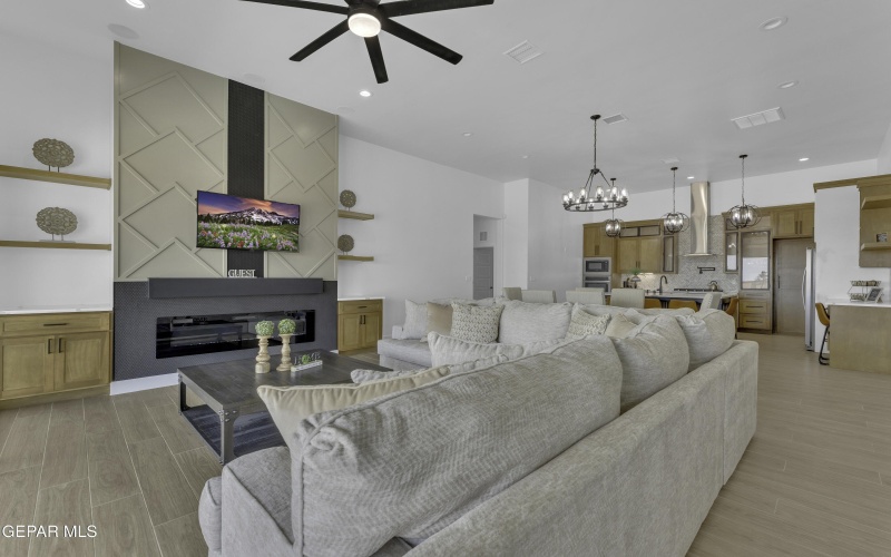 14930 Hinojos Avenue, El Paso, TX 79938, 4 Habitaciones Habitaciones , ,3 BañosBaños,Residential,En Venta,14930 Hinojos Avenue,0,939866