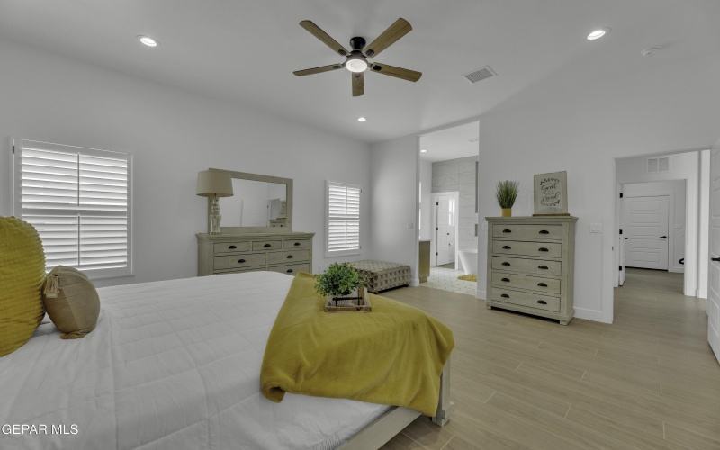 14930 Hinojos Avenue, El Paso, TX 79938, 4 Habitaciones Habitaciones , ,3 BañosBaños,Residential,En Venta,14930 Hinojos Avenue,0,939866