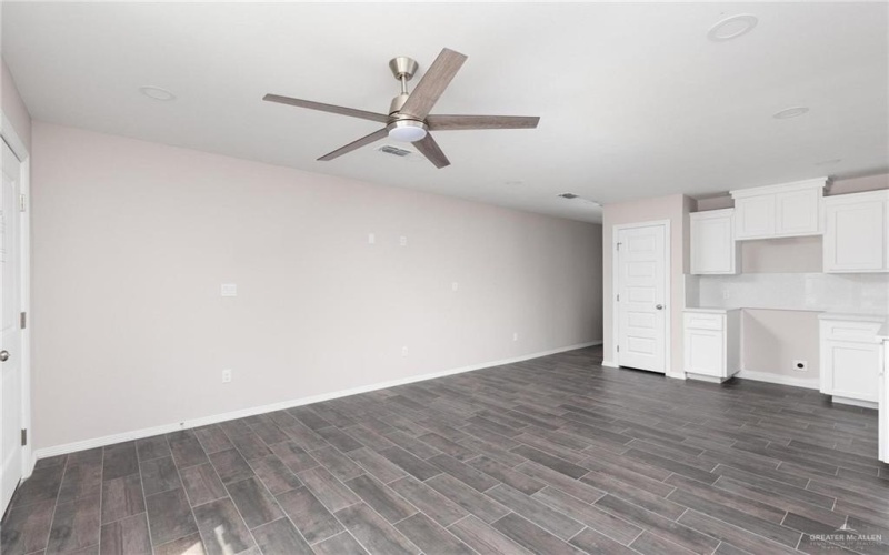 608 W Los Torritos Street, Weslaco, TX 78596, 2 Bedrooms Bedrooms, ,2 BathroomsBathrooms,Residential,For Sale,608 W Los Torritos Street,0,497726