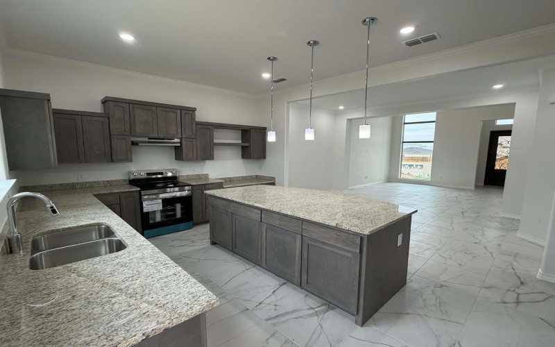 5609 Beefalo Ln., Laredo, TX 78046, 4 Bedrooms Bedrooms, ,2 BathroomsBathrooms,Residential,For Sale,5609 Beefalo Ln.,0,20261175