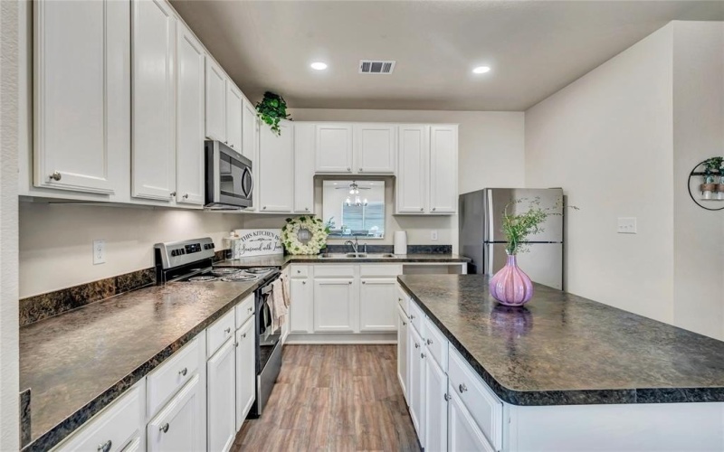 1716 Galveston Avenue, Fort Worth, TX 76110, 3 Habitaciones Habitaciones , ,2 BañosBaños,Residential,En Venta,1716 Galveston Avenue,0,21202586