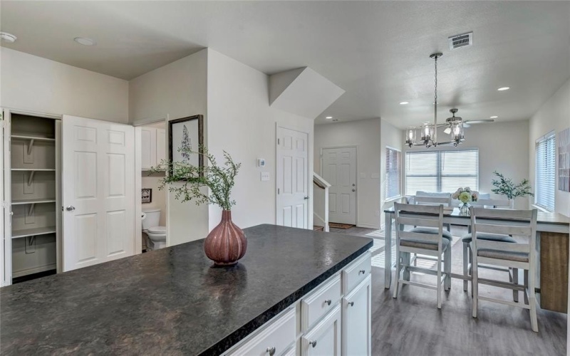 1716 Galveston Avenue, Fort Worth, TX 76110, 3 Habitaciones Habitaciones , ,2 BañosBaños,Residential,En Venta,1716 Galveston Avenue,0,21202586