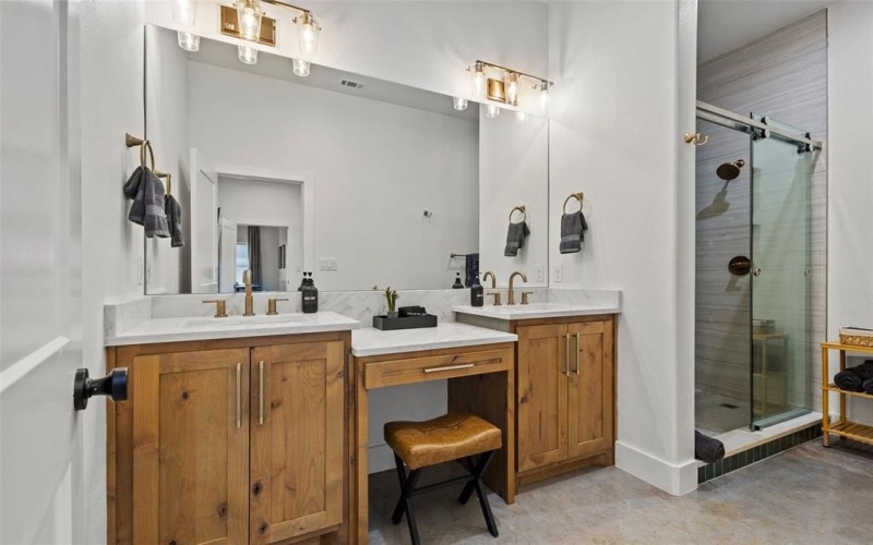 1832 S Park Avenue, Denison, TX 75020, 4 Habitaciones Habitaciones , ,3 BañosBaños,Residential,En Venta,1832 S Park Avenue,0,21202604