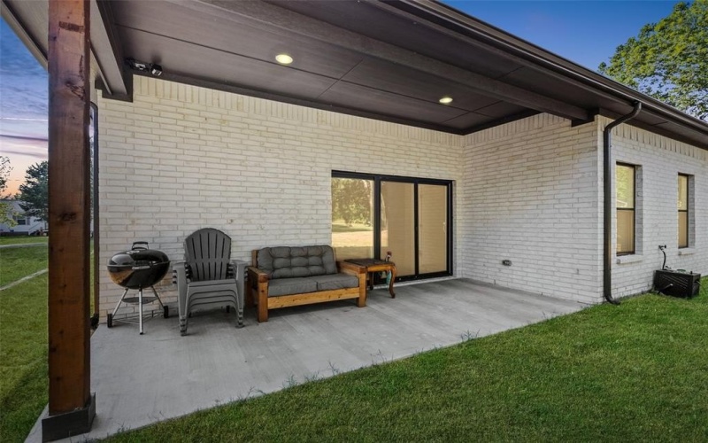 1832 S Park Avenue, Denison, TX 75020, 4 Habitaciones Habitaciones , ,3 BañosBaños,Residential,En Venta,1832 S Park Avenue,0,21202604