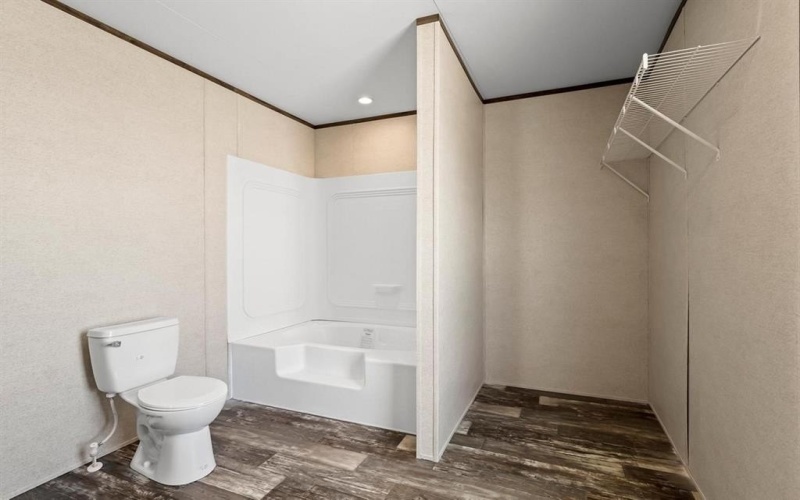 1221 County Road 805, Cleburne, TX 76031, 4 Bedrooms Bedrooms, ,2 BathroomsBathrooms,Residential,For Sale,1221 County Road 805,0,21202692