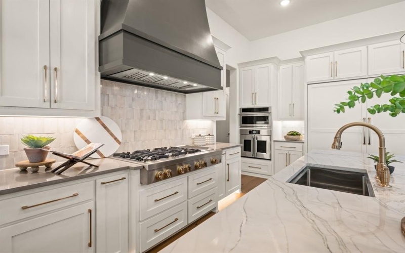 7061 The Resort Drive, Fort Worth, TX 76179, 5 Habitaciones Habitaciones , ,5 BañosBaños,Residential,En Venta,7061 The Resort Drive,0,21202881