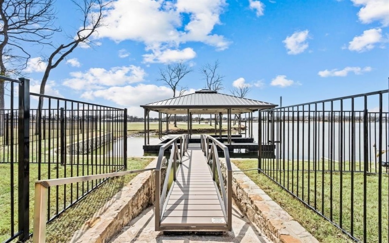 7061 The Resort Drive, Fort Worth, TX 76179, 5 Habitaciones Habitaciones , ,5 BañosBaños,Residential,En Venta,7061 The Resort Drive,0,21202881