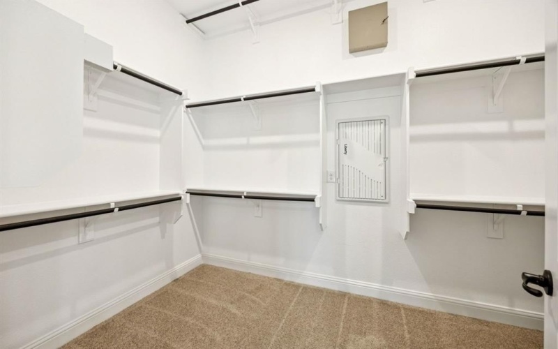 1009 Goldenrod Drive, Crowley, TX 76036, 4 Bedrooms Bedrooms, ,3 BathroomsBathrooms,Residential,For Sale,1009 Goldenrod Drive,0,21203035