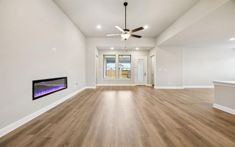 1009 Goldenrod Drive, Crowley, TX 76036, 4 Bedrooms Bedrooms, ,3 BathroomsBathrooms,Residential,For Sale,1009 Goldenrod Drive,0,21203035