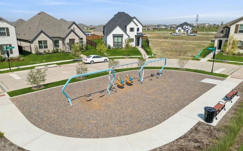 1009 Goldenrod Drive, Crowley, TX 76036, 4 Bedrooms Bedrooms, ,3 BathroomsBathrooms,Residential,For Sale,1009 Goldenrod Drive,0,21203035