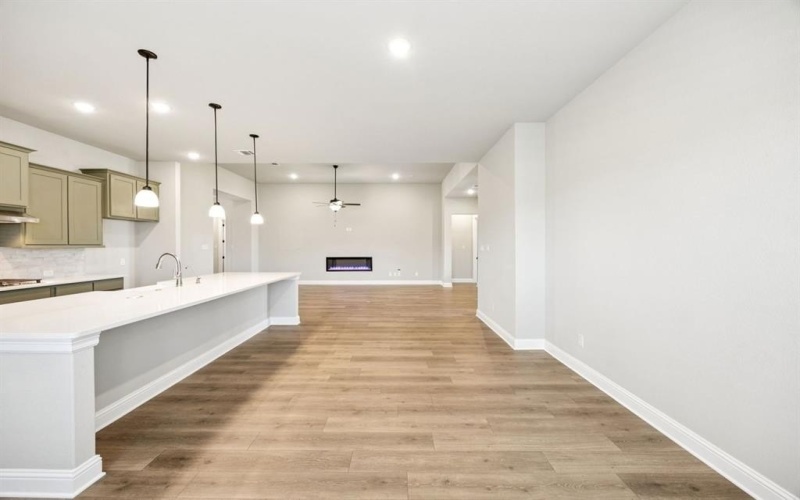 1009 Goldenrod Drive, Crowley, TX 76036, 4 Bedrooms Bedrooms, ,3 BathroomsBathrooms,Residential,For Sale,1009 Goldenrod Drive,0,21203035