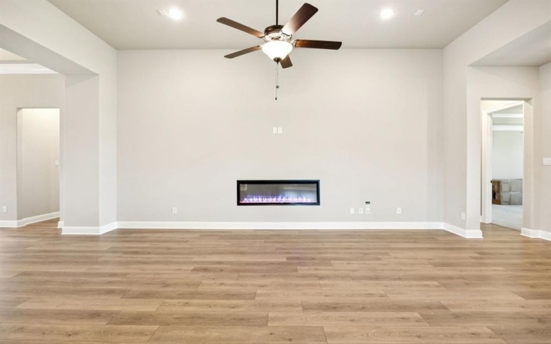 1009 Goldenrod Drive, Crowley, TX 76036, 4 Bedrooms Bedrooms, ,3 BathroomsBathrooms,Residential,For Sale,1009 Goldenrod Drive,0,21203035