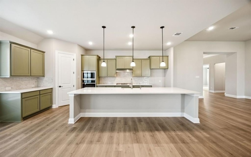 1009 Goldenrod Drive, Crowley, TX 76036, 4 Bedrooms Bedrooms, ,3 BathroomsBathrooms,Residential,For Sale,1009 Goldenrod Drive,0,21203035