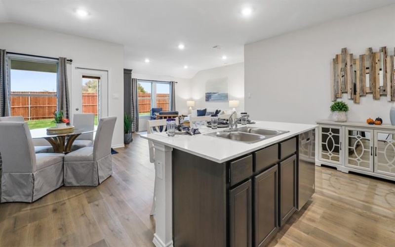 3102 Charleston Drive, Ennis, TX 75119, 4 Bedrooms Bedrooms, ,2 BathroomsBathrooms,Residential,For Sale,3102 Charleston Drive,0,21203082