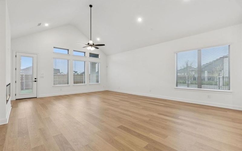 9816 Dahlia Boulevard, Mesquite, TX 75126, 3 Bedrooms Bedrooms, ,3 BathroomsBathrooms,Residential,For Sale,9816 Dahlia Boulevard,0,21203084