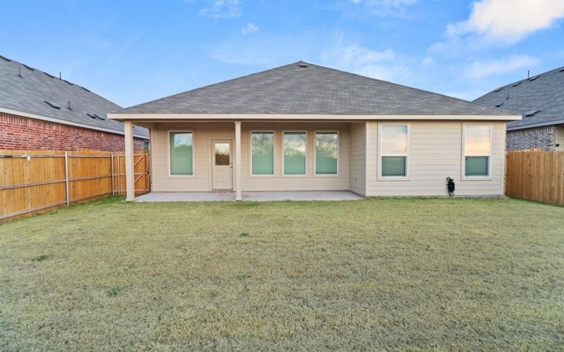 1016 Flameleaf Drive, Princeton, TX 75407, 3 Bedrooms Bedrooms, ,2 BathroomsBathrooms,Residential,For Sale,1016 Flameleaf Drive,0,21203089