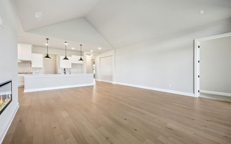 137 Cross Timbers Street, Azle, TX 76020, 4 Bedrooms Bedrooms, ,3 BathroomsBathrooms,Residential,For Sale,137 Cross Timbers Street,0,21203198