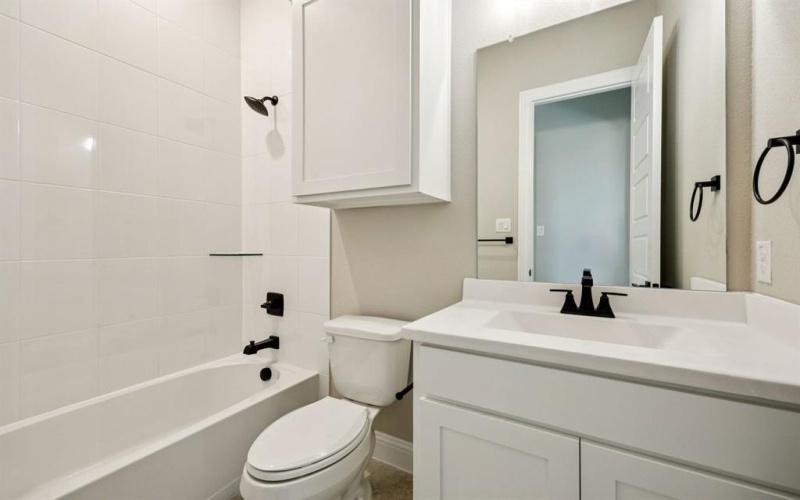 137 Cross Timbers Street, Azle, TX 76020, 4 Bedrooms Bedrooms, ,3 BathroomsBathrooms,Residential,For Sale,137 Cross Timbers Street,0,21203198