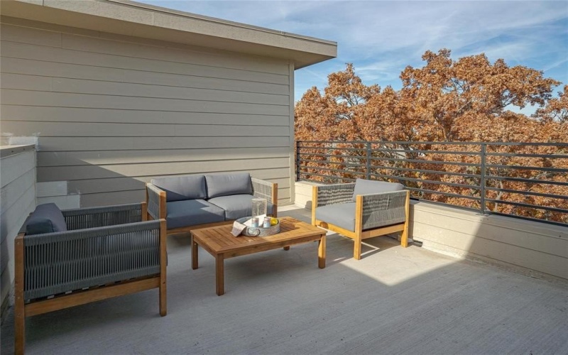 2610 Kimsey #205, Dallas, TX 75235, 2 Bedrooms Bedrooms, ,2 BathroomsBathrooms,Residential,For Sale,2610 Kimsey,0,21181547