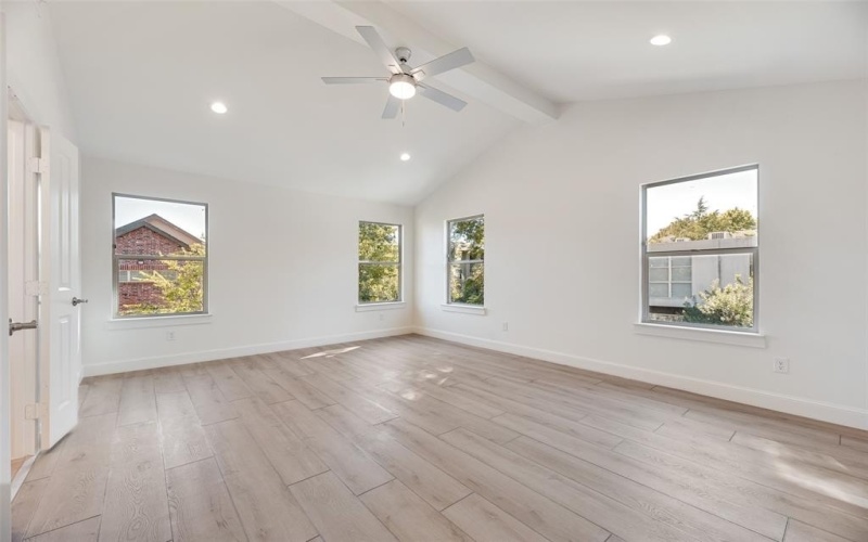 4404 Rusk Avenue, Dallas, TX 75204, 3 Habitaciones Habitaciones , ,3 BañosBaños,Residential,En Venta,4404 Rusk Avenue,0,21200210