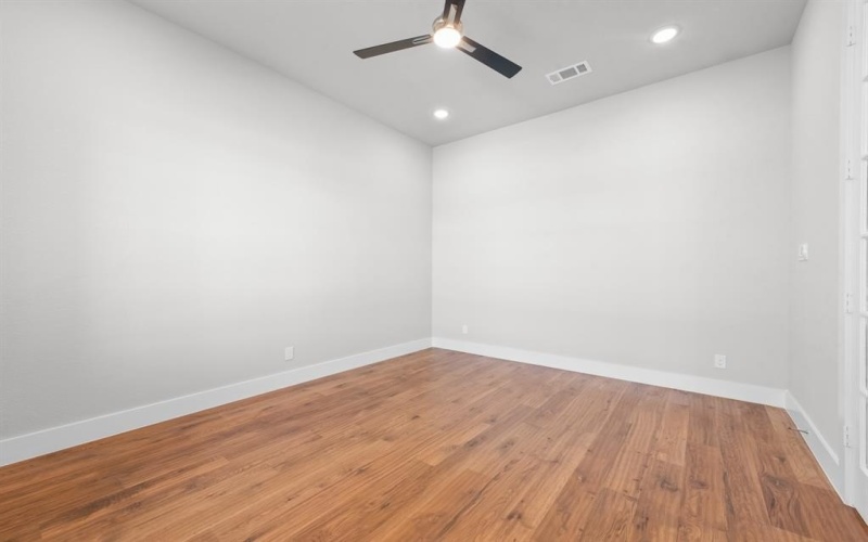 1435 Julian Drive, Van Alstyne, TX 75495, 4 Bedrooms Bedrooms, ,3 BathroomsBathrooms,Residential,For Sale,1435 Julian Drive,0,21202151