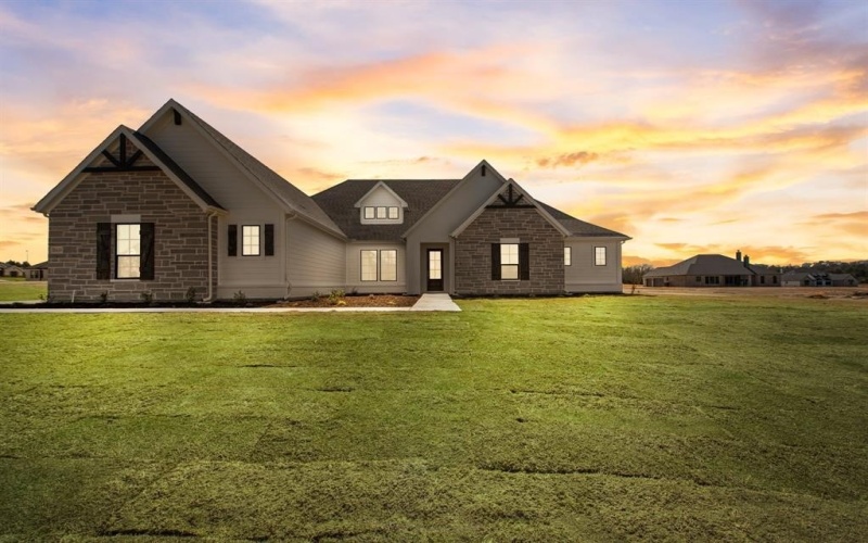 1435 Julian Drive, Van Alstyne, TX 75495, 4 Bedrooms Bedrooms, ,3 BathroomsBathrooms,Residential,For Sale,1435 Julian Drive,0,21202151