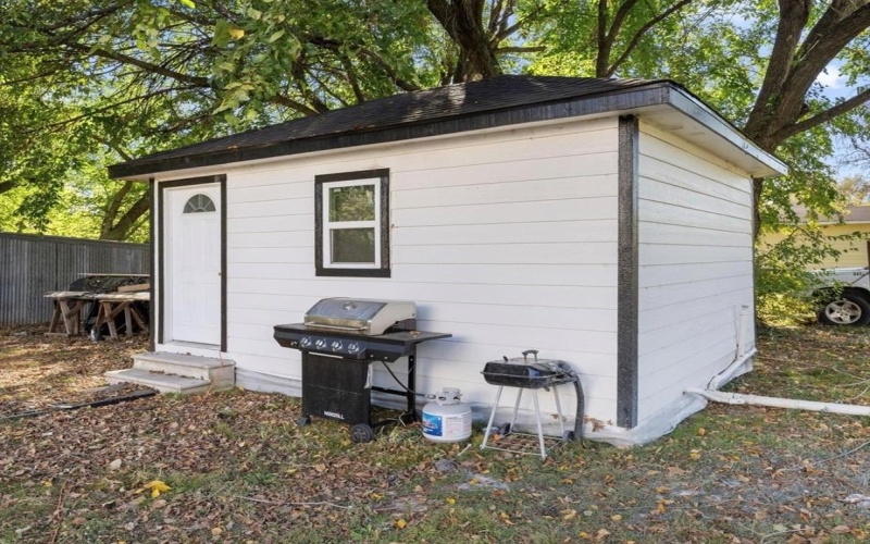 111 2nd Street, Pecan Gap, TX 75469, 4 Habitaciones Habitaciones , ,5 BañosBaños,Residential,En Venta,111 2nd Street,0,21202213