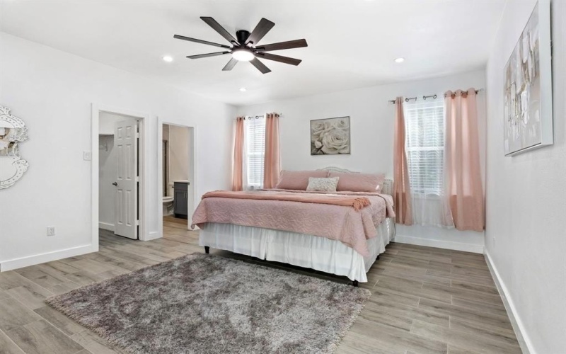 111 2nd Street, Pecan Gap, TX 75469, 4 Habitaciones Habitaciones , ,5 BañosBaños,Residential,En Venta,111 2nd Street,0,21202213