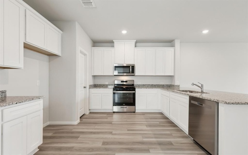 744 Santa Lucia Drive, Anna, TX 75409, 4 Bedrooms Bedrooms, ,3 BathroomsBathrooms,Residential,For Sale,744 Santa Lucia Drive,0,21202379