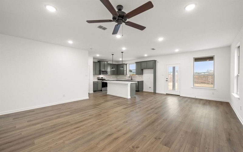 10932 Cacao Drive, Fort Worth, TX 76108, 3 Bedrooms Bedrooms, ,2 BathroomsBathrooms,Residential,For Sale,10932 Cacao Drive,0,21202408