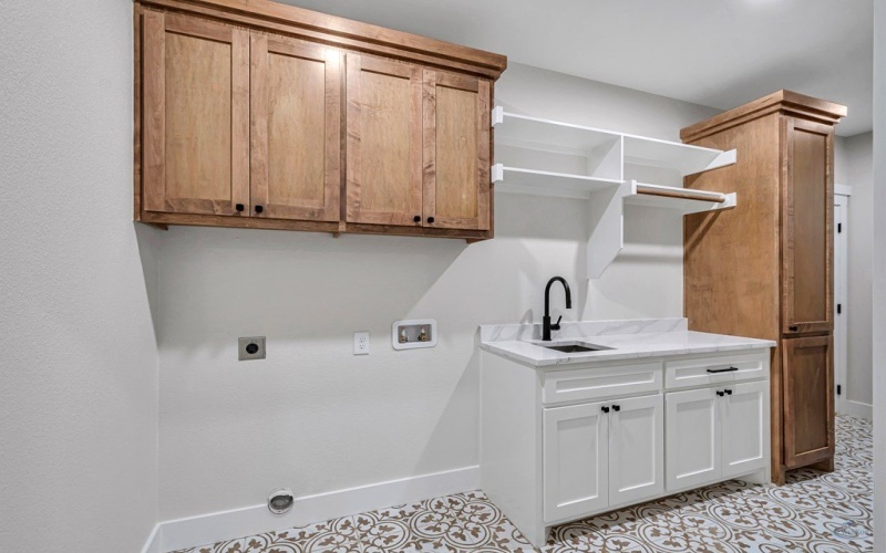 2815 S County Rd 1092, Midland, TX 79706, 4 Bedrooms Bedrooms, ,3 BathroomsBathrooms,Residential,For Sale,2815 S County Rd 1092,0,50093411