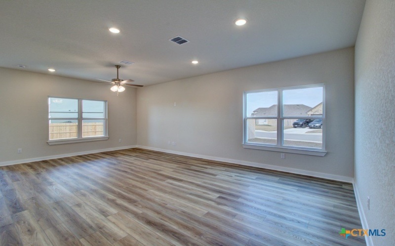 3587 Starbright Drive, New Braunfels, TX 78130, 5 Habitaciones Habitaciones , ,3 BañosBaños,Residential,En Venta,3587 Starbright Drive,0,606731