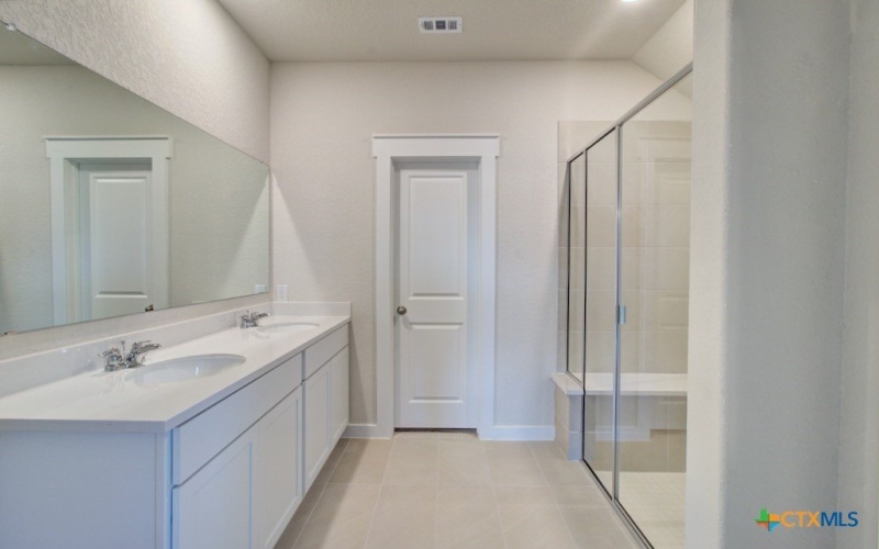 3587 Starbright Drive, New Braunfels, TX 78130, 5 Habitaciones Habitaciones , ,3 BañosBaños,Residential,En Venta,3587 Starbright Drive,0,606731