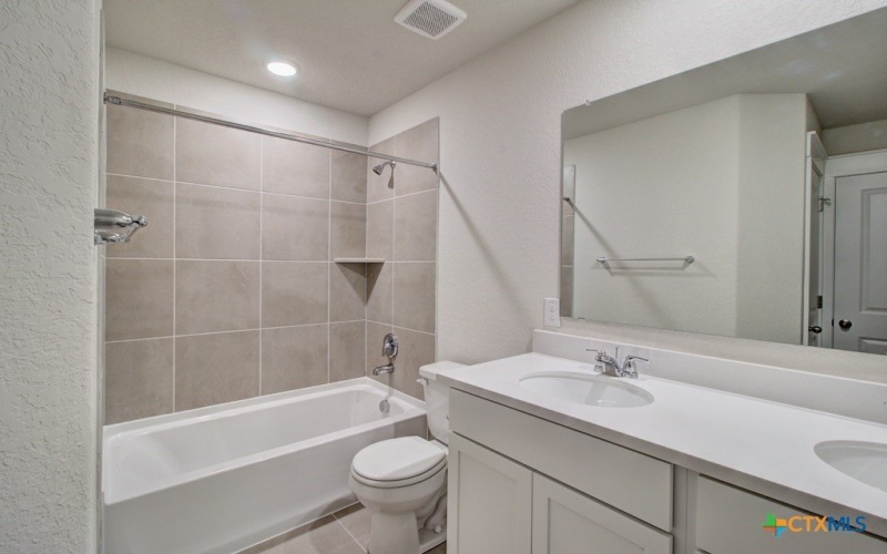 3587 Starbright Drive, New Braunfels, TX 78130, 5 Habitaciones Habitaciones , ,3 BañosBaños,Residential,En Venta,3587 Starbright Drive,0,606731