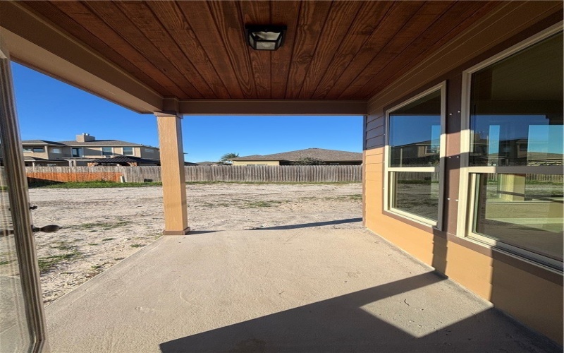 7806 Stover Drive, Corpus Christi, TX 78414, 4 Bedrooms Bedrooms, ,3 BathroomsBathrooms,Residential,For Sale,7806 Stover Drive,0,472989