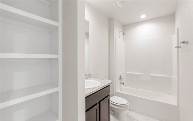 1317 Connie Scott Drive, Corpus Christi, TX 78415, 3 Bedrooms Bedrooms, ,2 BathroomsBathrooms,Residential,For Sale,1317 Connie Scott Drive,0,473035