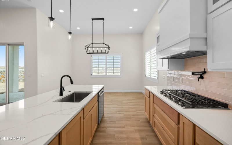 14425 Dune Flower Parkway, Horizon City, TX 79928, 4 Bedrooms Bedrooms, ,3 BathroomsBathrooms,Residential,For Sale,14425 Dune Flower Parkway,0,939908