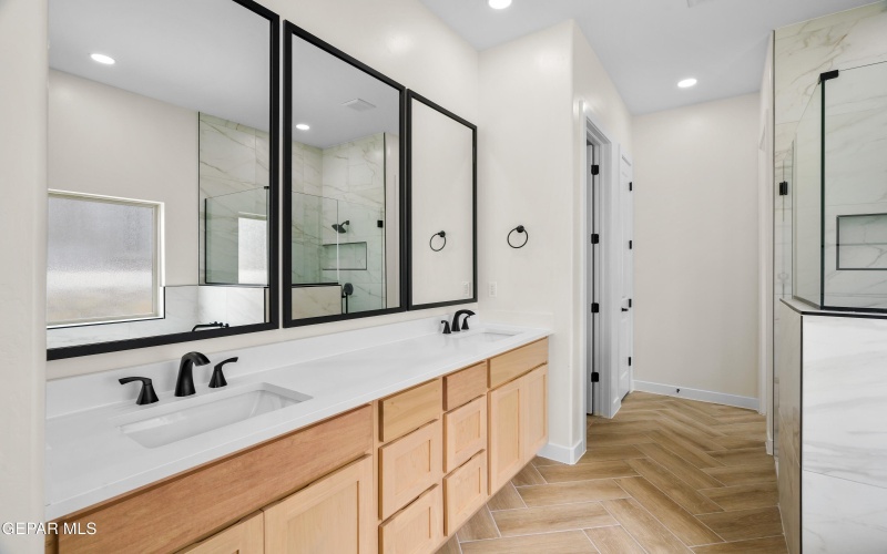 14425 Dune Flower Parkway, Horizon City, TX 79928, 4 Bedrooms Bedrooms, ,3 BathroomsBathrooms,Residential,For Sale,14425 Dune Flower Parkway,0,939908